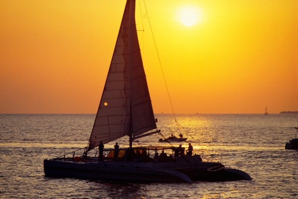 Unforgettable Sunset Cruises Around the Big Island