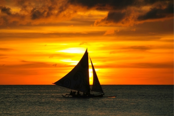 Unforgettable Sunset Cruises Around the Big Island