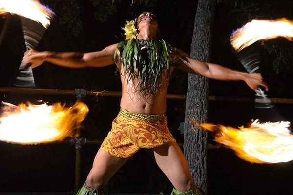 Can't-Miss Luaus on the Big Island